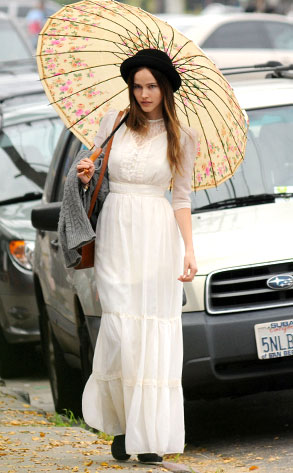 Isabel Lucas Isabel Lucas